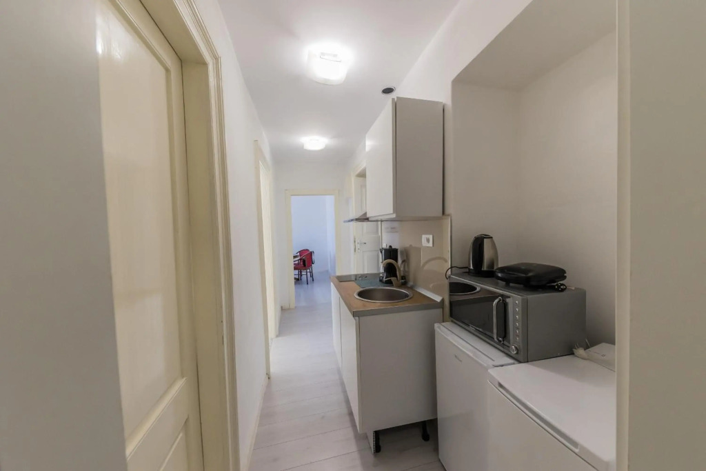 A1 - Spacious apt on the Seafront With Terrace