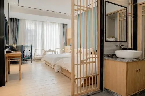 Manting · M Meishu Resort Hotel (Zhangjiajie National Forest Park Wulingyuan Branch)