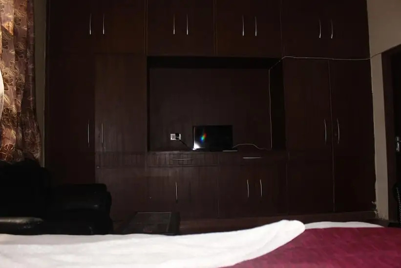 Jana Residency