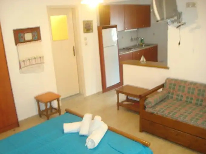 Kouvaras Apartments