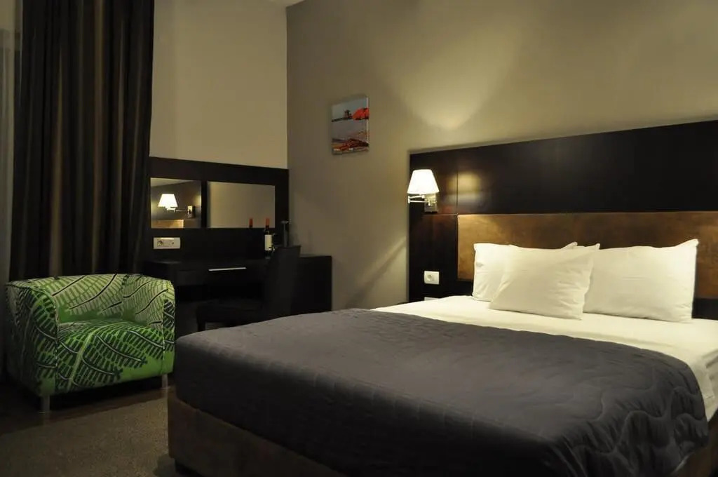 Dolce International Hotel