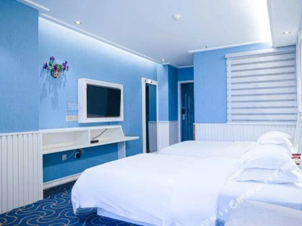 Jinhu Hotel