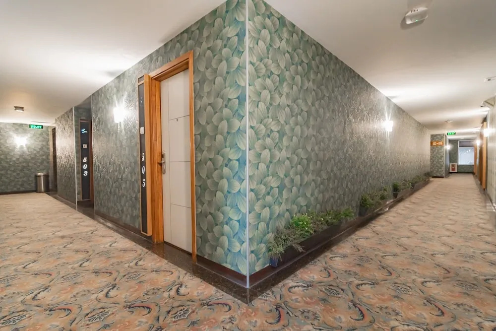 RedDoorz Premium near Bandung Station