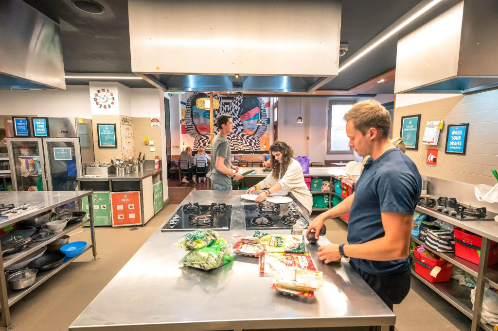 YHA Melbourne Central