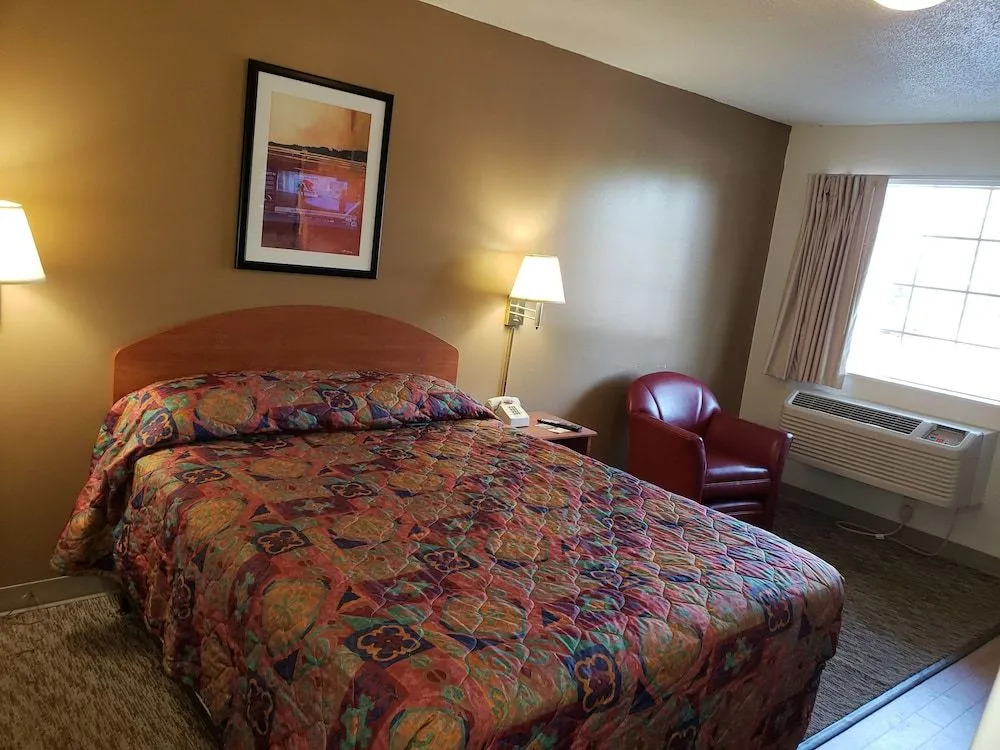 InTown Suites Extended Stay Atlanta GA - Cumming