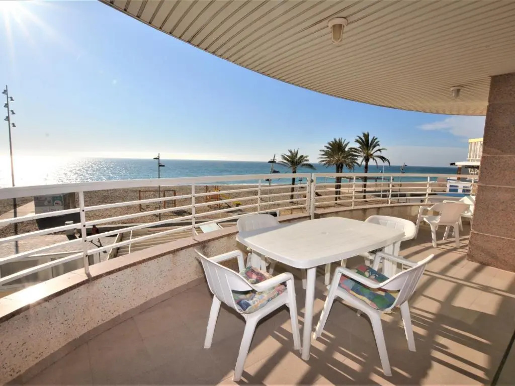 Villa Service - Lindamar 1º 1ª