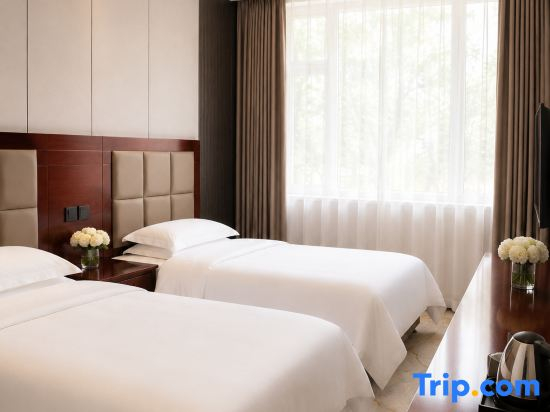 Wusu Ruihua Business Hotel