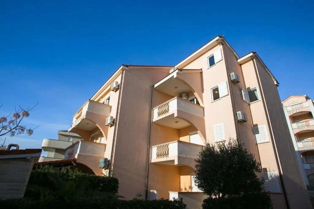 Apartments Rose