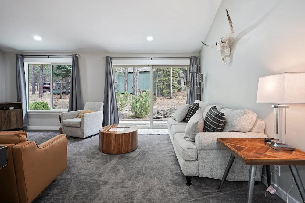 2 Killdeer Home features Private Hot Tub and Bikes to Explore Sunriver by RedAwning