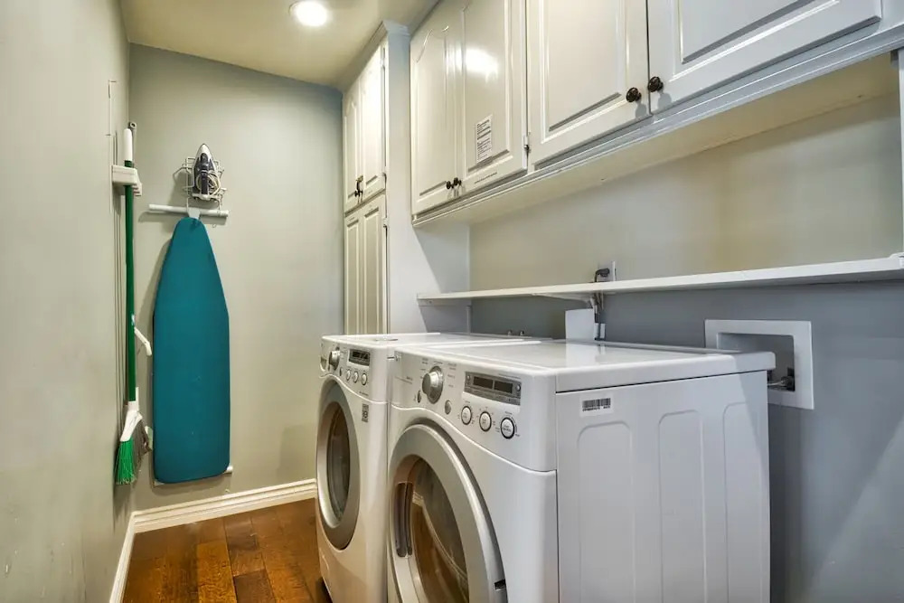 Jungle Cruise 4 Bedrooms 2.5 Bathrooms Home