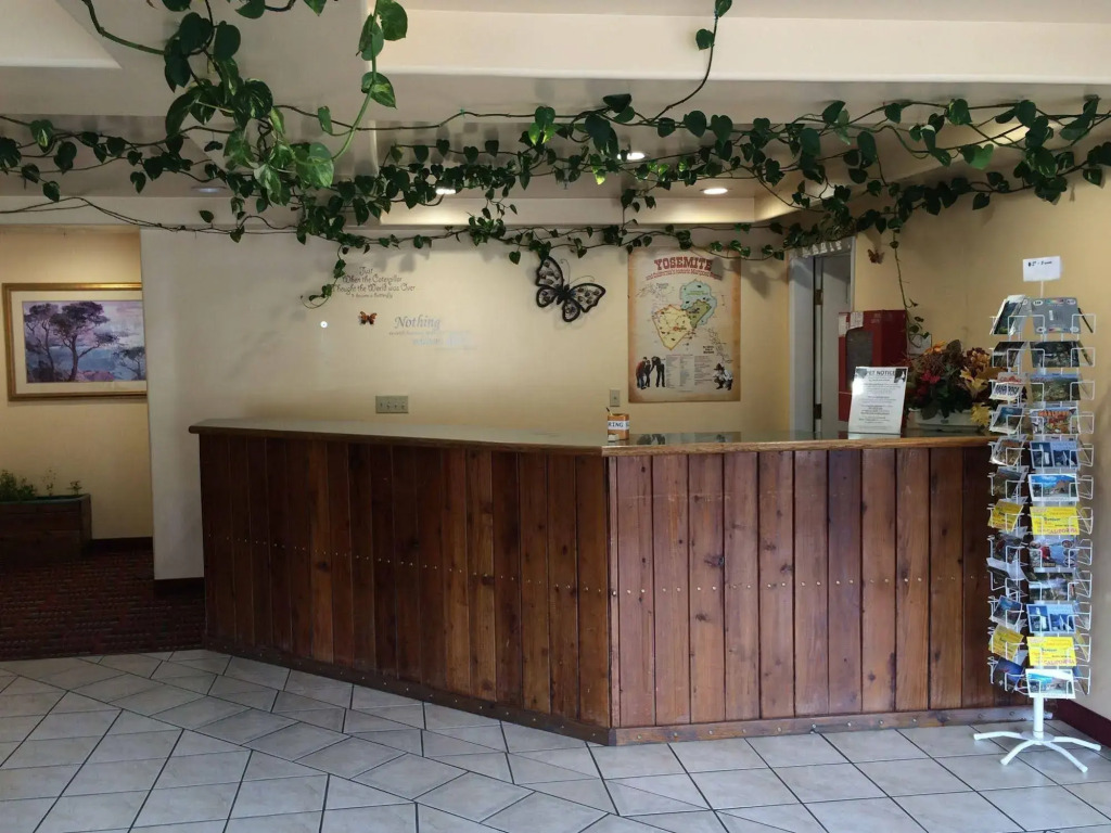 The Monarch Inn