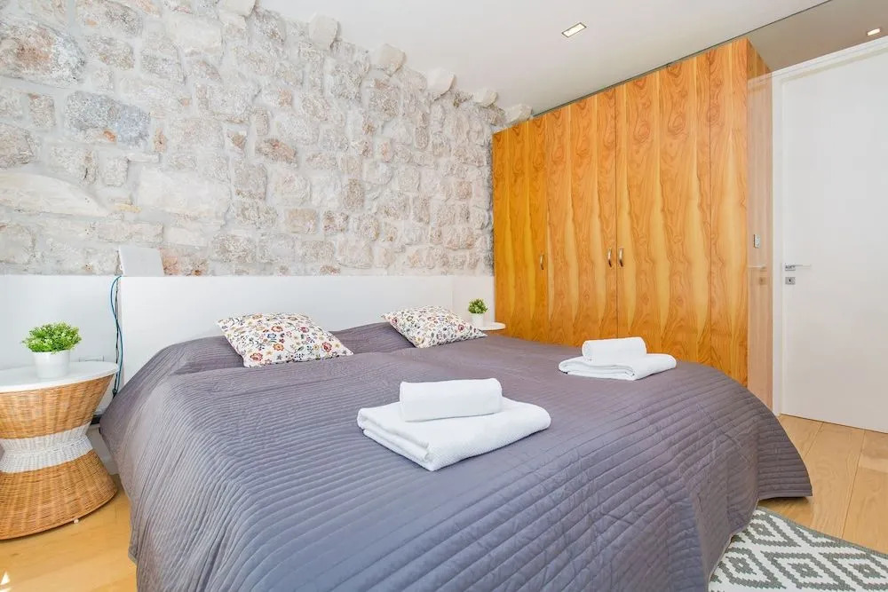 The View Apartment by Irundo