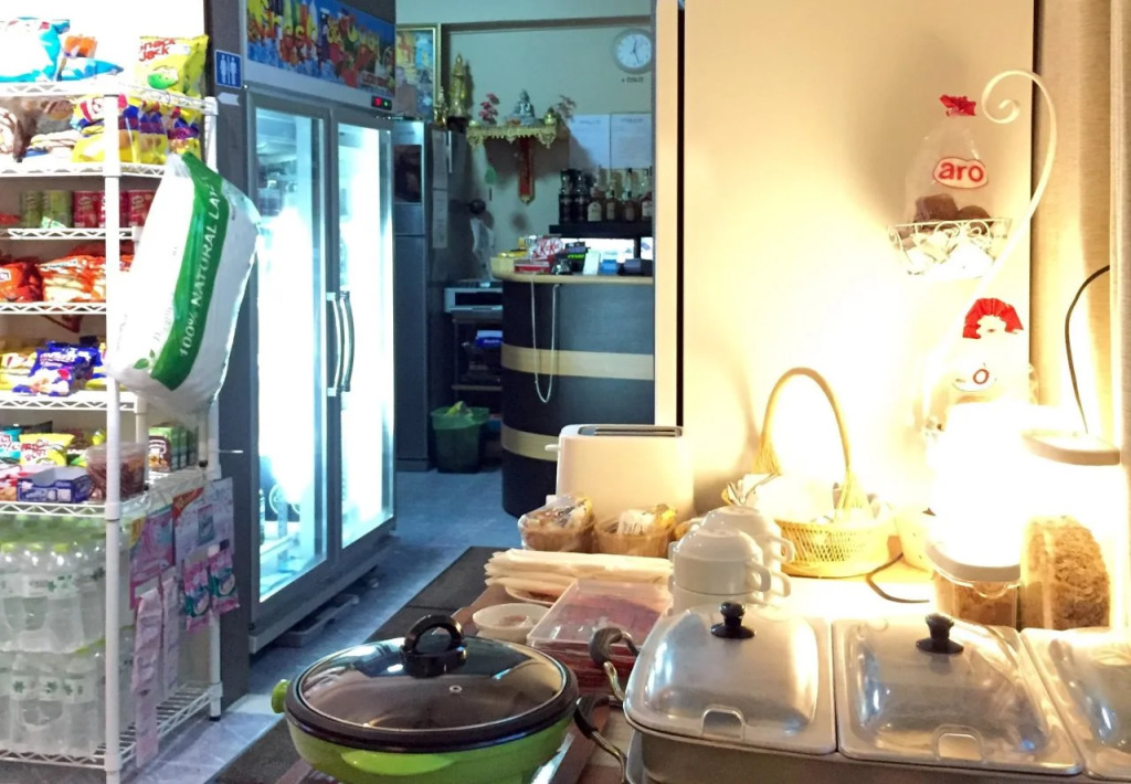 Апартаменты Aromdee Apartment