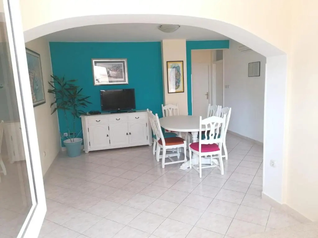 Apartmani Petričević