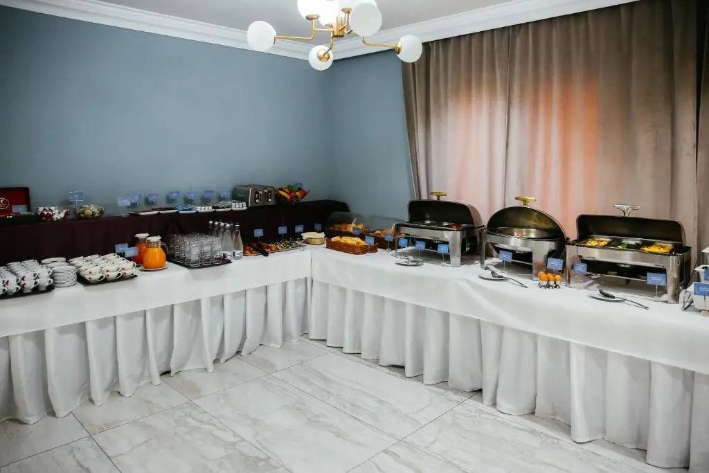 Royal Class Hotel