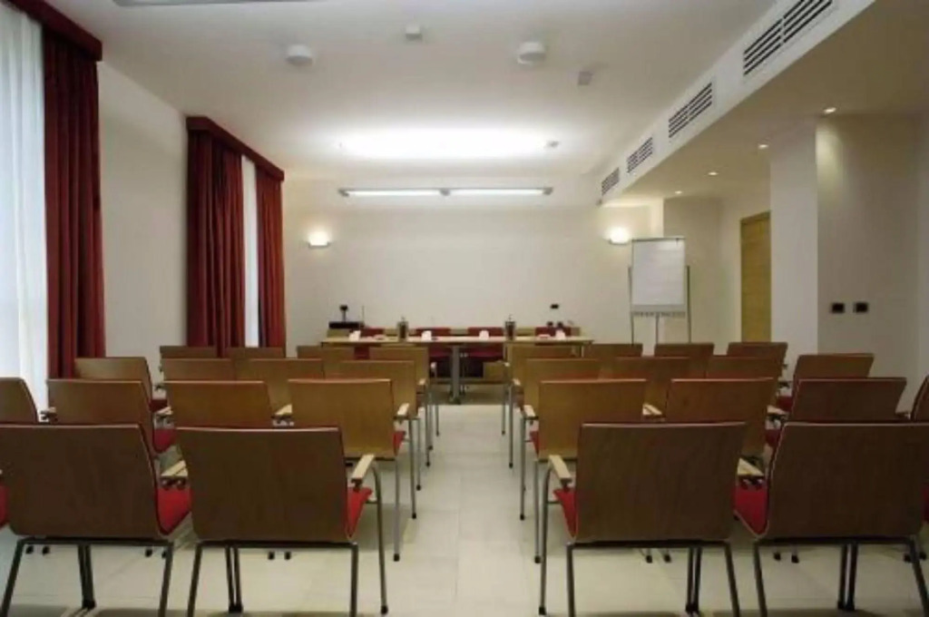B&B HOTEL Remilia