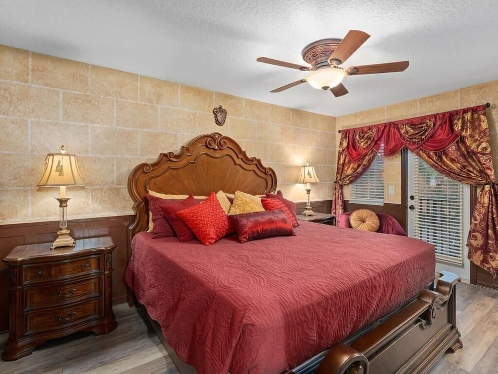 Fully Themed Harry Potter Getaway Close Disney 3 Bedroom Townhouse