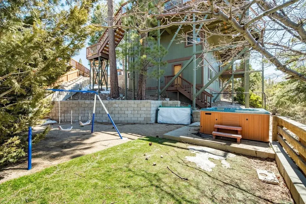Endless View Lodge by Avantstay Incredible Views Close To Bear Mountain Ski Resort w Hot Tub