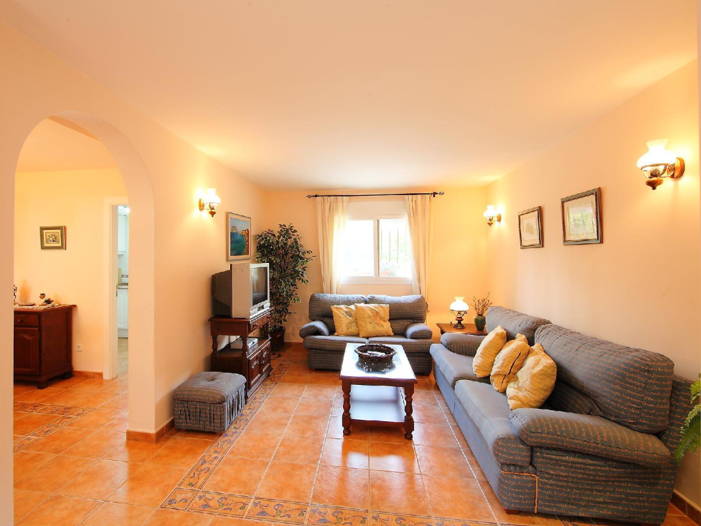 Pla Del Mar 02 - Three Bedroom