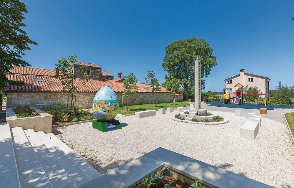 Beautiful Home in Kanfanar With Wifi and 2 Bedrooms