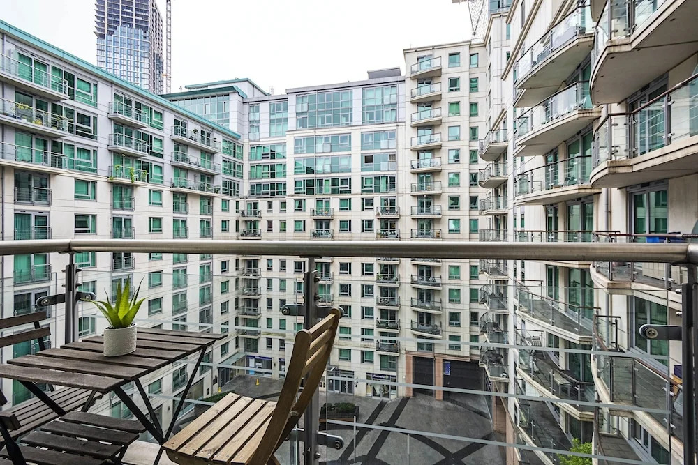 Apartment With 2 Bedrooms in London, With Furnished Balcony and Wifi