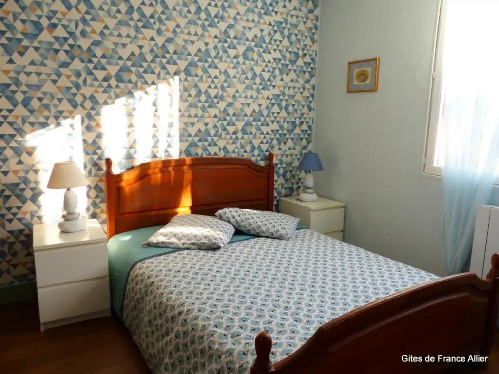 Maison confortable avec vaste jardin à Couleuvre - FR-1-489-284