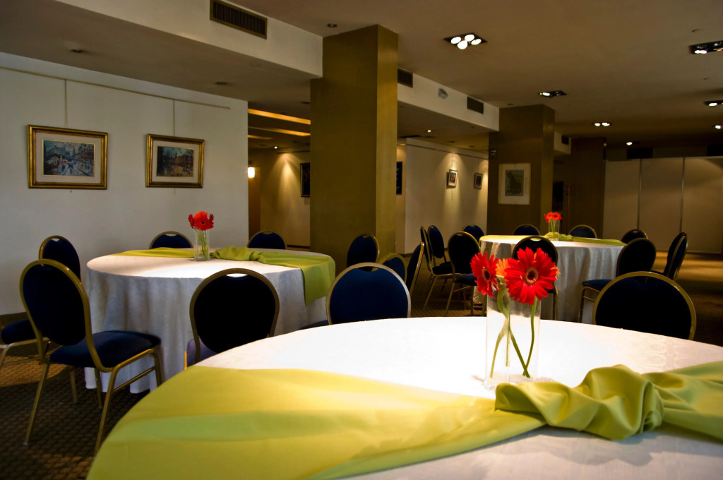 Ariston Hotel