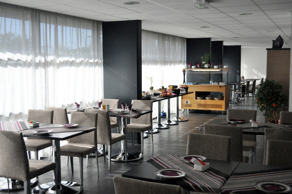 Alezan Hôtel & Résidence