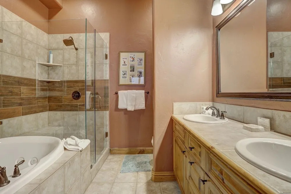 The Perfect Large Family 3 Bedroom Condo by RedAwning