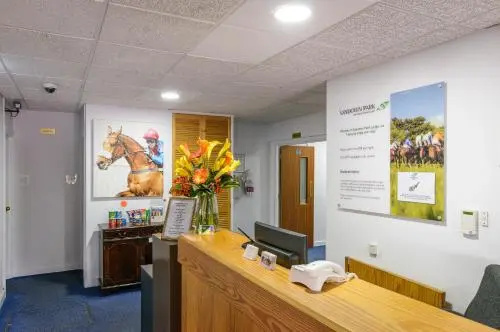 Sandown Park Lodge