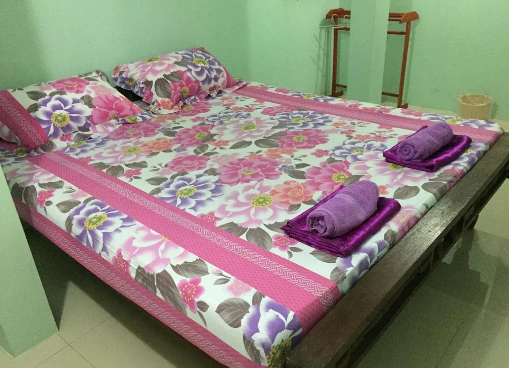 Ricos Honey Place Guesthouse