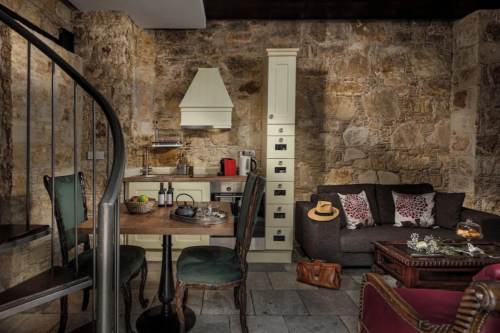 Oinoessa Traditional Boutique Guest Houses