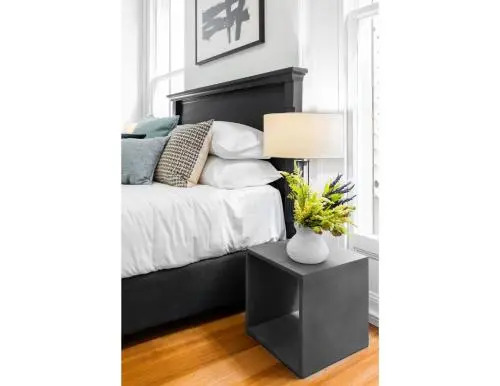 Renovated Studio in Bohemian Area Close to City