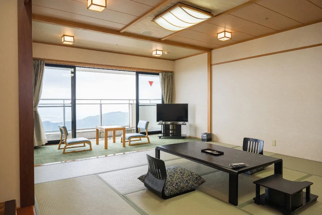 高湯温泉 花月ハイランドホテル