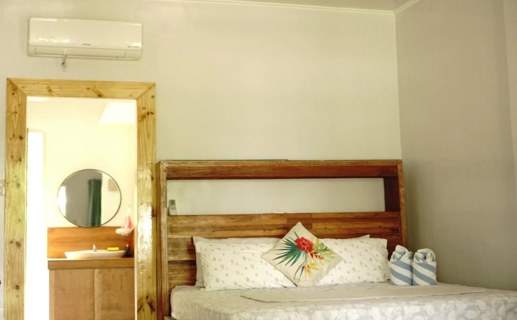 YAMA APARTMENTS - Private Beachfront