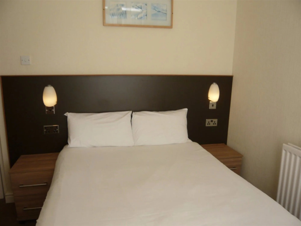Dutchman Hotel