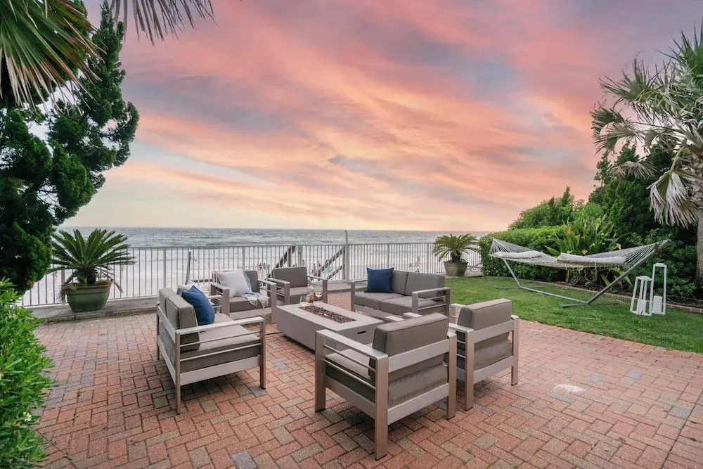 Promenade - Beach Front Mansion w Breathtaking Views & Pool!