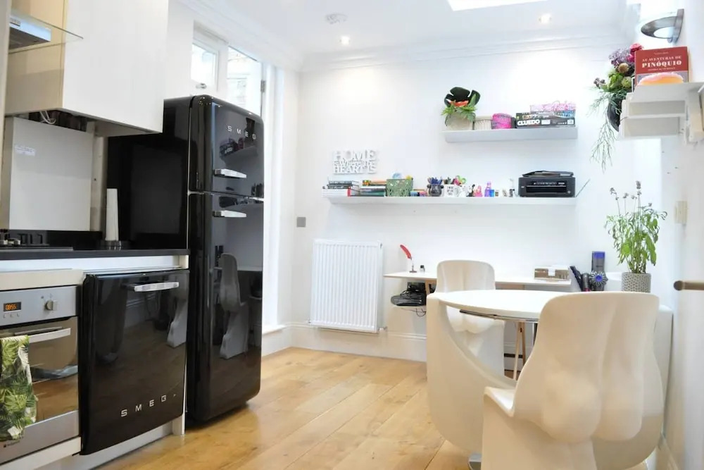 Modern 1 Bedroom Flat in Highbury