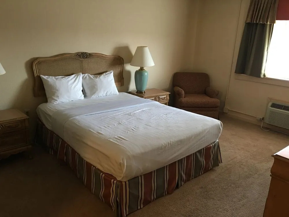 Legacy Hotel and Suites