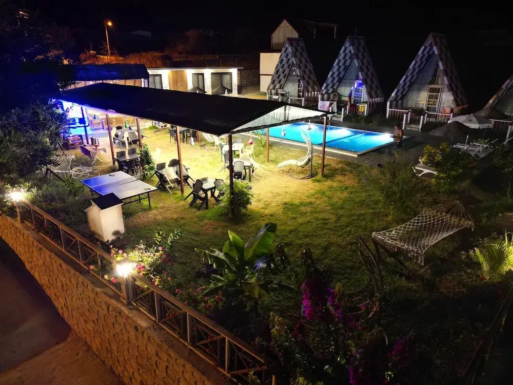 Bu Bungalow Hotel