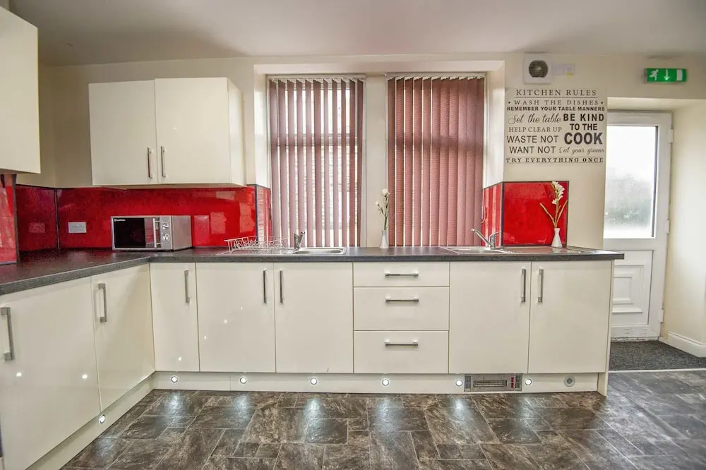 Snooze Apartments Flat 52
