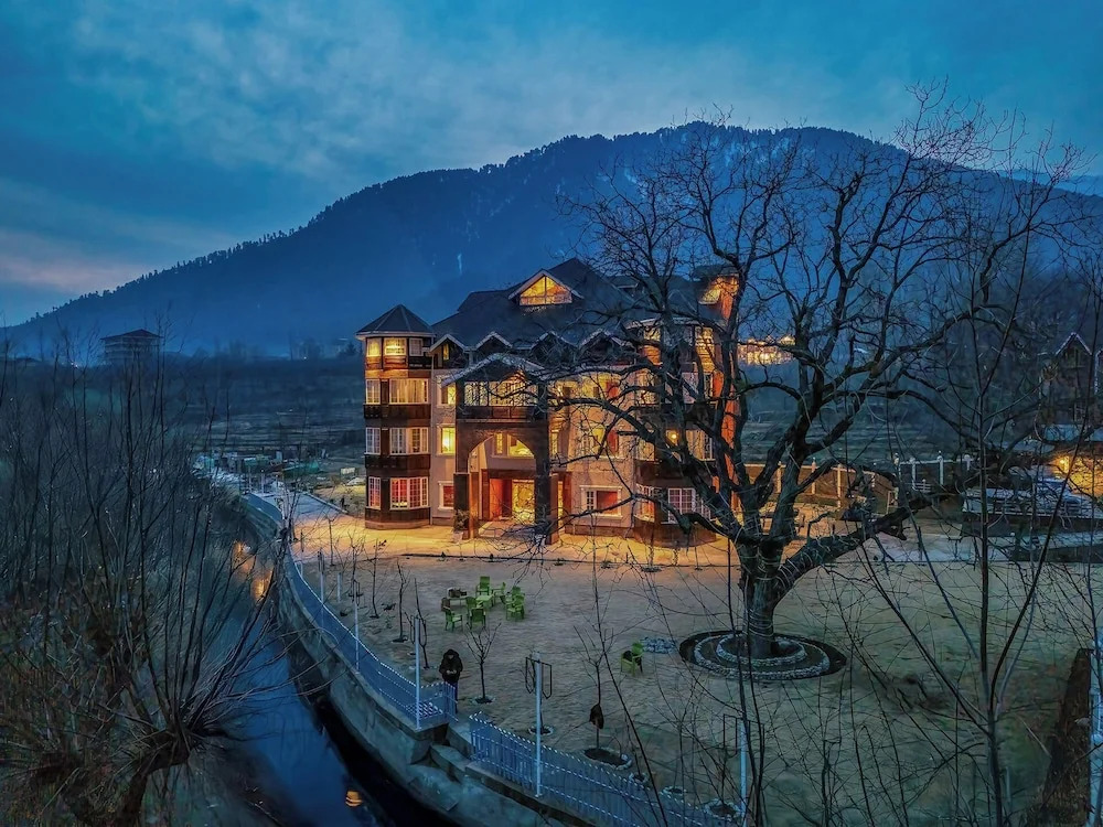 Faiz Resort Pahalgam