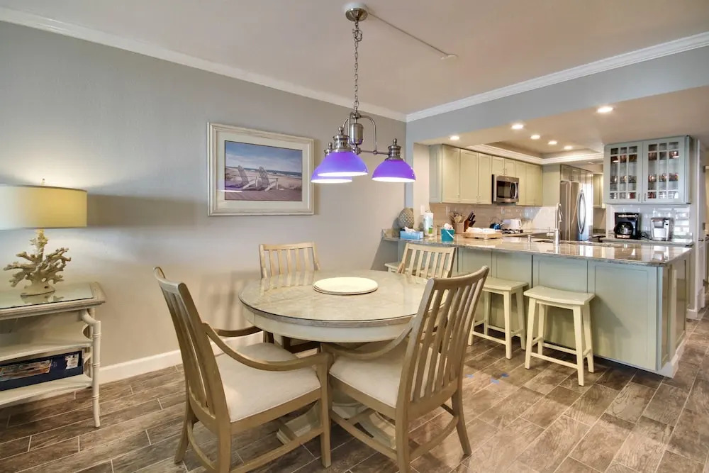 Land's End 402 Building 10 Beautiful Updates / Beachfront!