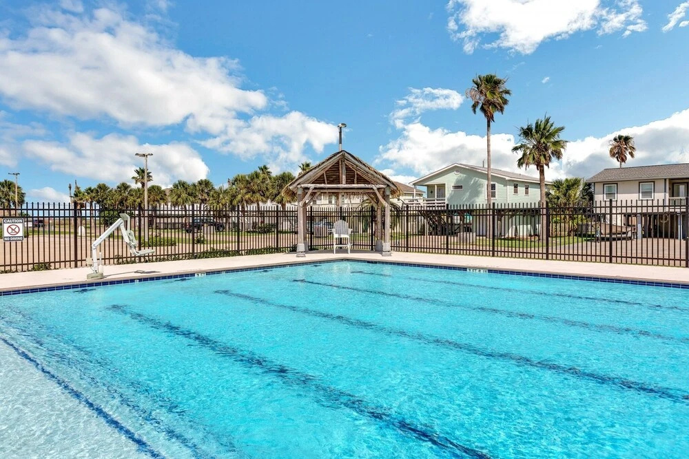 Jamaican Me Happy In Jamaica Beach 4 Bedroom Home by Redawning