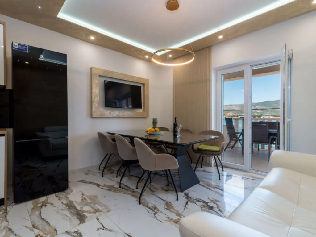 Apartment Mornar Trogir/Arbanija 25179