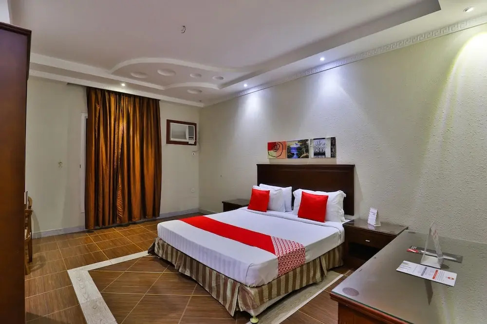 OYO 215 Wassan International Hotel