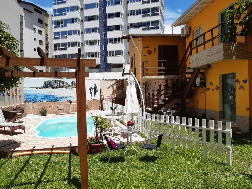 Apartamento com Cozinha Completa em Torres, Perto das 4 Praças e praia