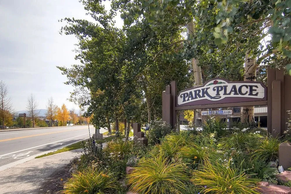 Park Place 304C - Walk to Lifts/Walk to Town by RedAwning