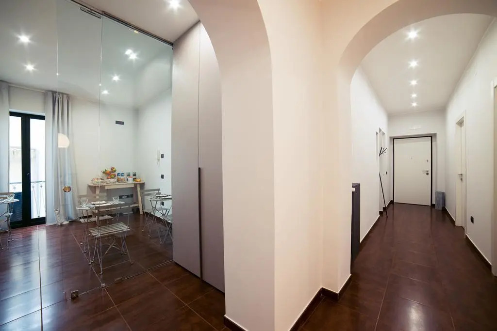Glam House