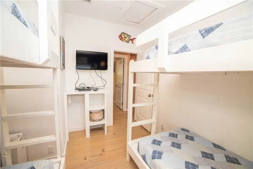 2727 S 11th Street #34 4 Bedrooms 3.5 Bathrooms Home